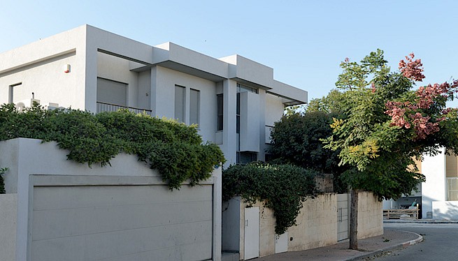 מ. גיא אדריכלים | תכנון בתים פרטיים | בית פרטי בהרצליה מרכז 1