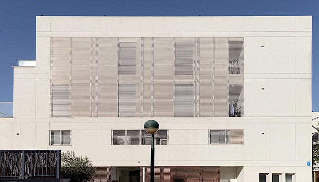 מ. גיא אדריכלים | תכנון בניינים מגורים משותפים | פרויקט קורן