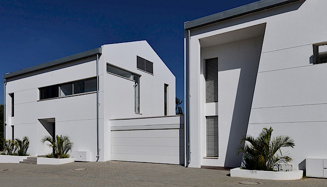 1.1+1.2 ':מ. גיא אדריכלים | תכנון בתים פרטיים | שני בתים בהרצליה ב